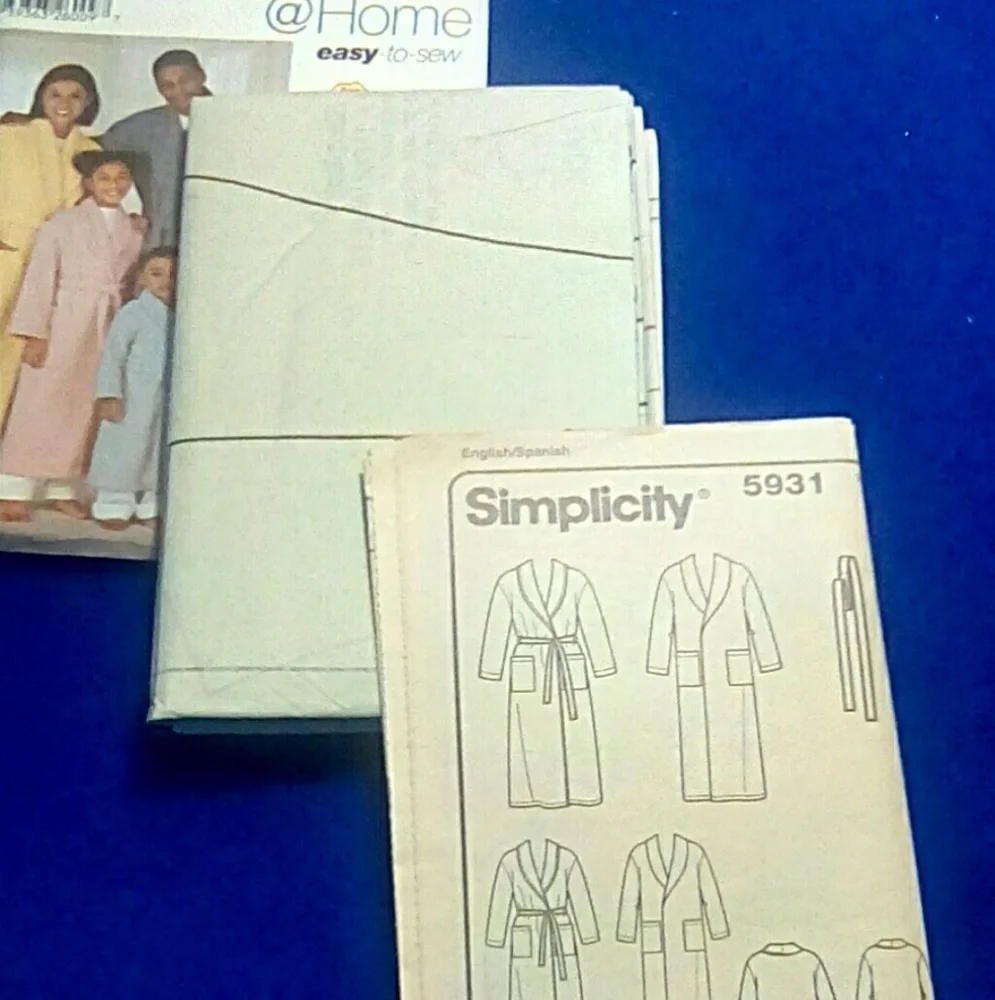Simplicity Unisex Robes Child, Teen, adult